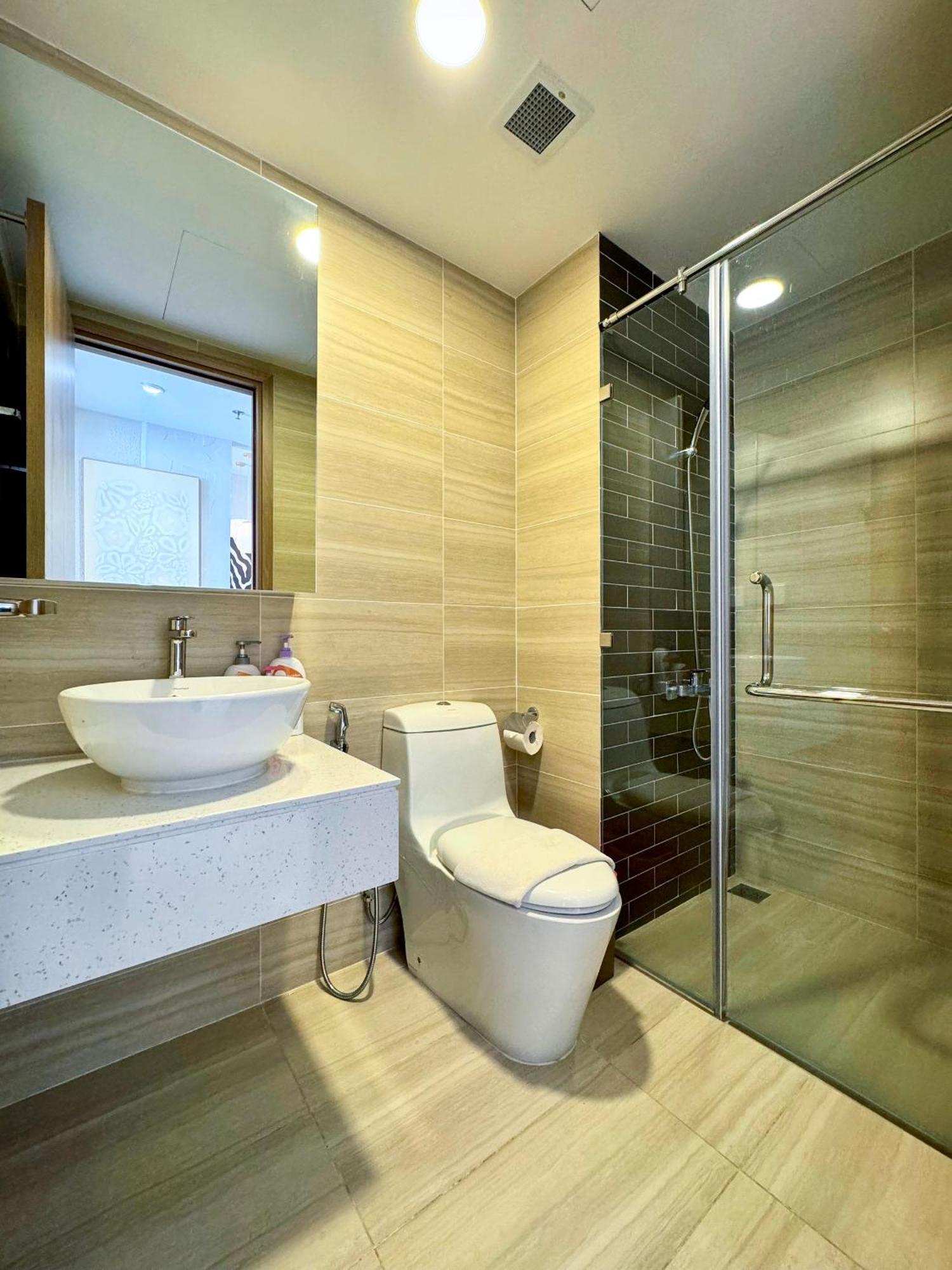 Soho Apt - Luxury Stay, Next To Benthanh Market ホーチミン市 エクステリア 写真