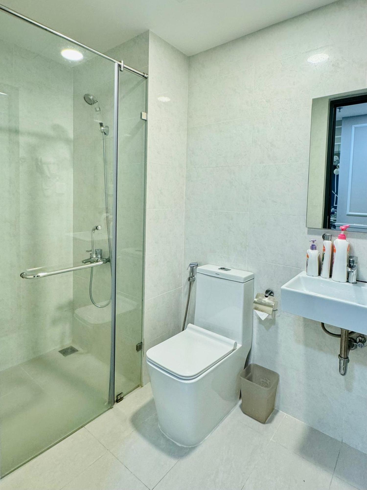 Soho Apt - Luxury Stay, Next To Benthanh Market ホーチミン市 エクステリア 写真